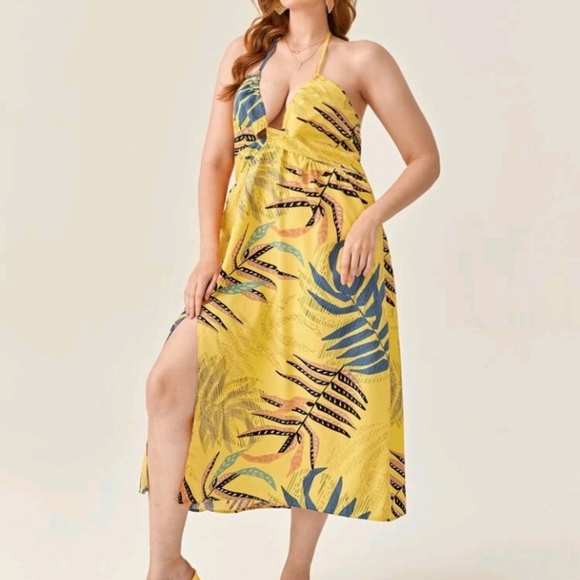 Halter Dress - Picture 6 of 13